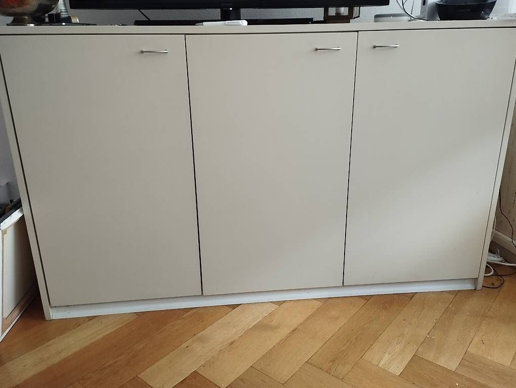 Kommoden: Kommode mit 3 Türen – Gebraucht aus Bern von mar_qrm8