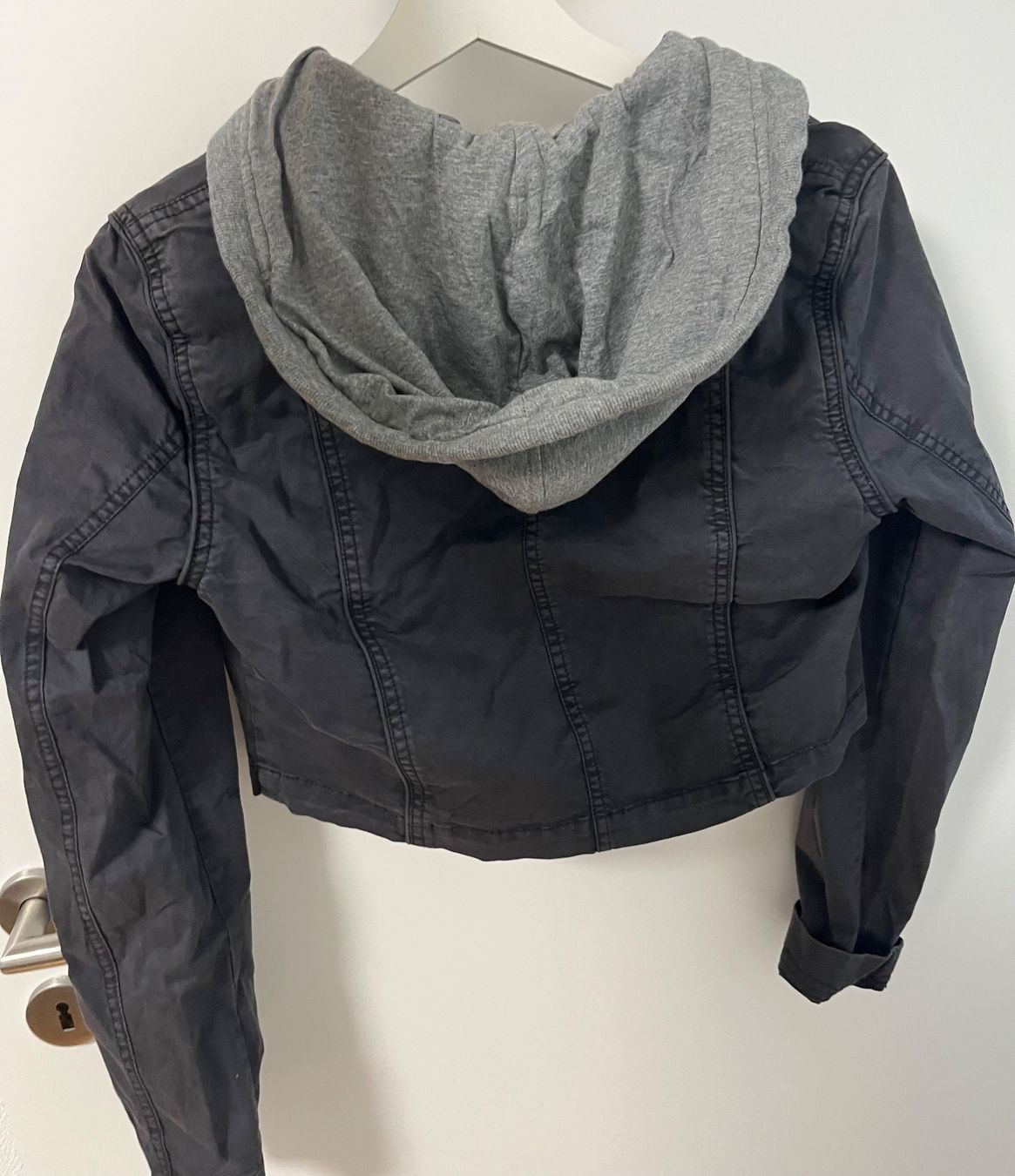 Giacche: Jeansjacke mit Kapuze – Usato da Möhlin venduto da eny_lsk7 3