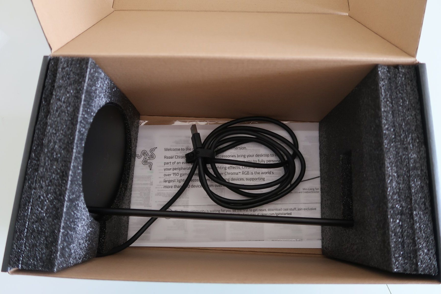 Razer Altro in Decorazioni & Accessori: Base Station V2 Chroma Headset Stand – Usato da Bottmingen venduto da PeterGuyer 2