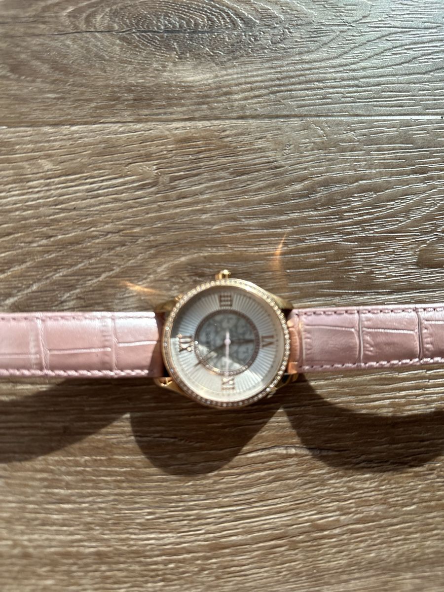 Guess Uhren: Guess Uhr – Neu (gemäss Beschreibung) aus Rapperswil SG von Anci_3 1