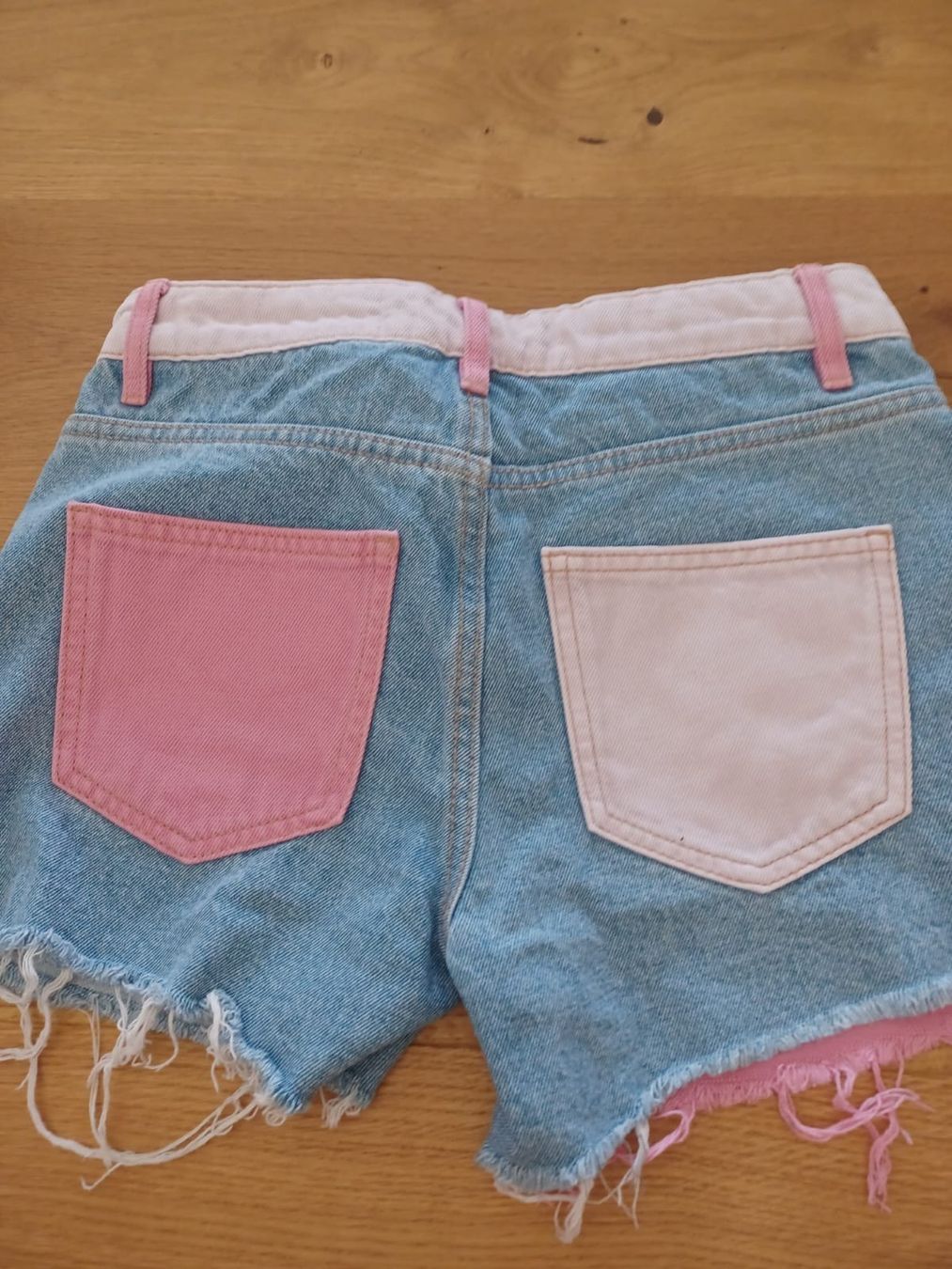 Pantaloni: Short en jean bicolore taille 30 – Nuovo (secondo la descrizione) da Courroux venduto da Belleange 2
