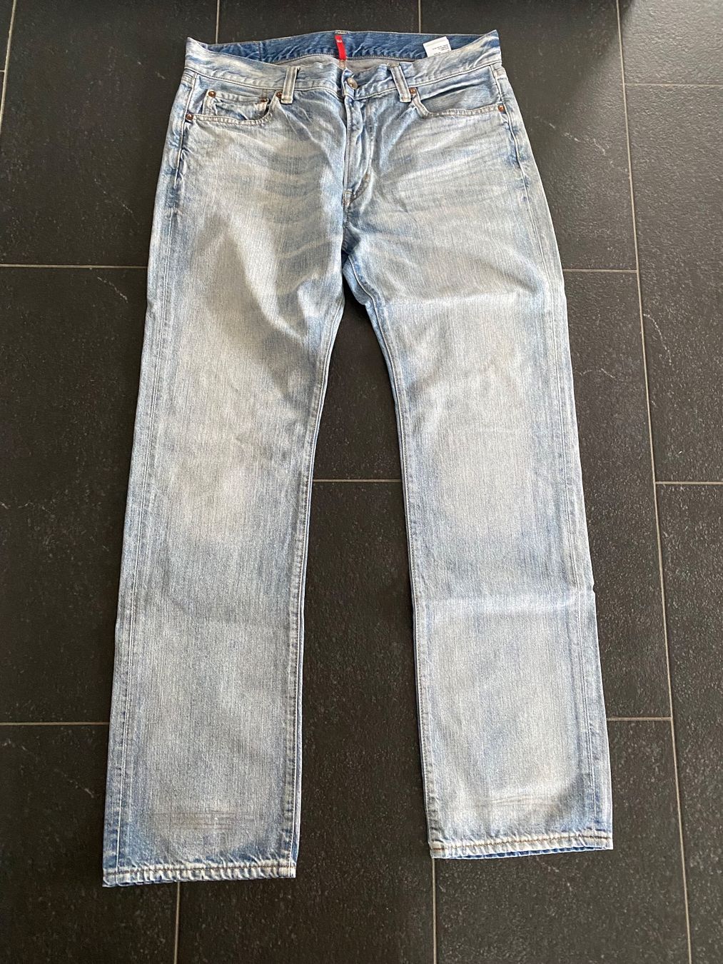 Uniqlo Jeans: Uniqlo Jeans – Usato da Lützelflüh-Goldb venduto da flu_q9tg 1