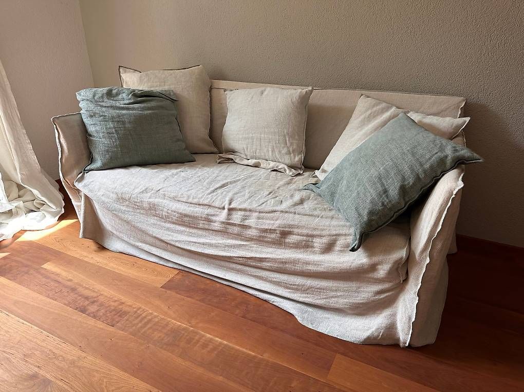 Gervasoni Sofas: Designsofa der Linie Gervasoni Ghost – Gebraucht aus Däniken SO von Roland-Brunner