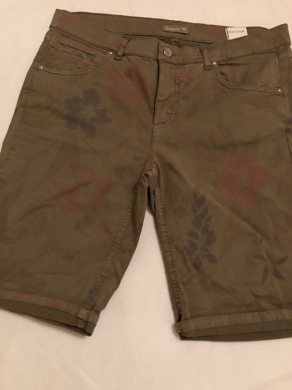 Angels Hosen: Short Angels taille 42 – Gebraucht aus Mies von pulrichg 1