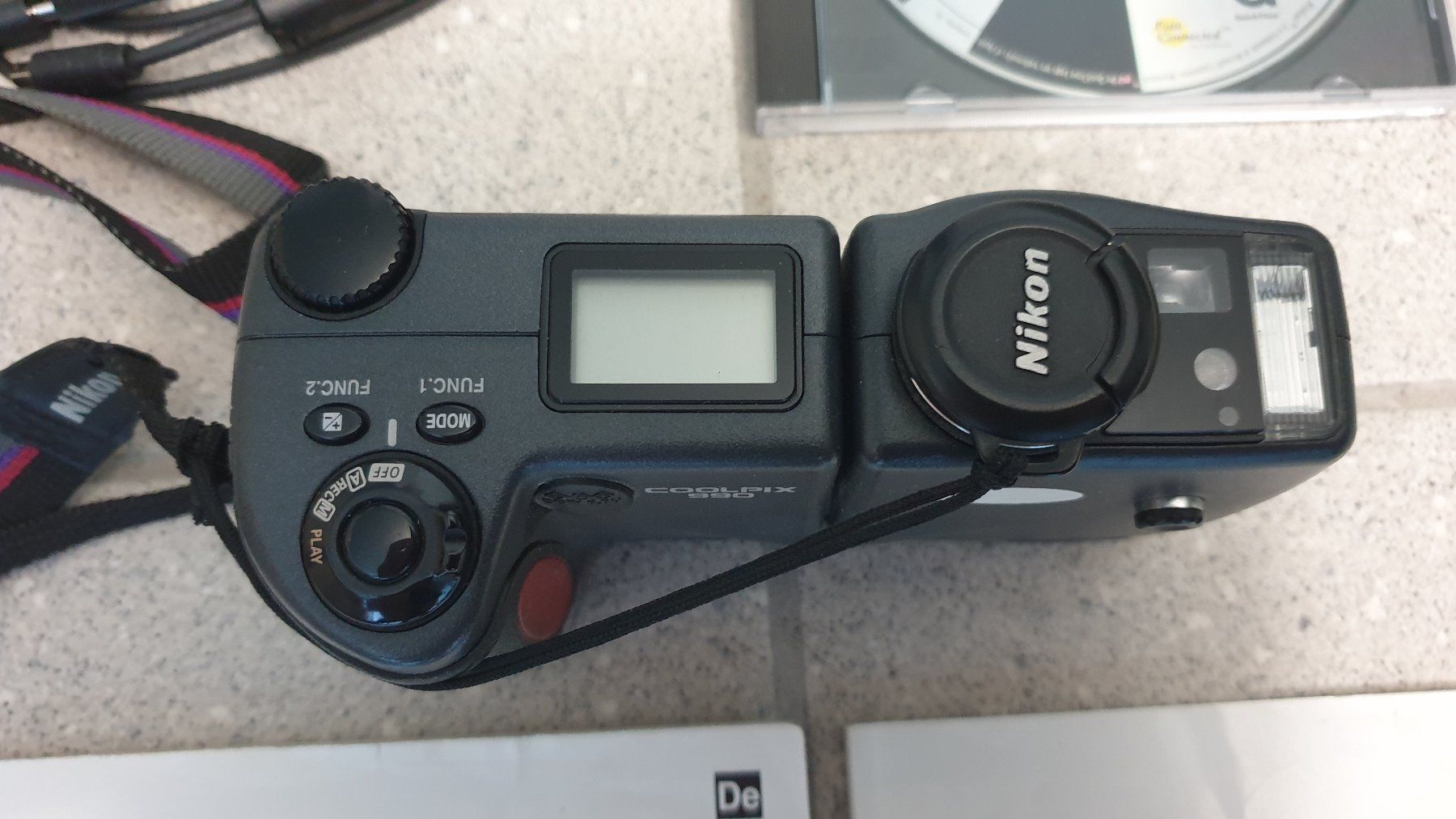 Nikon Appareil photo: Nikon COOLPIX 990 – D'occasion à Stäfa par Supertramp73 2