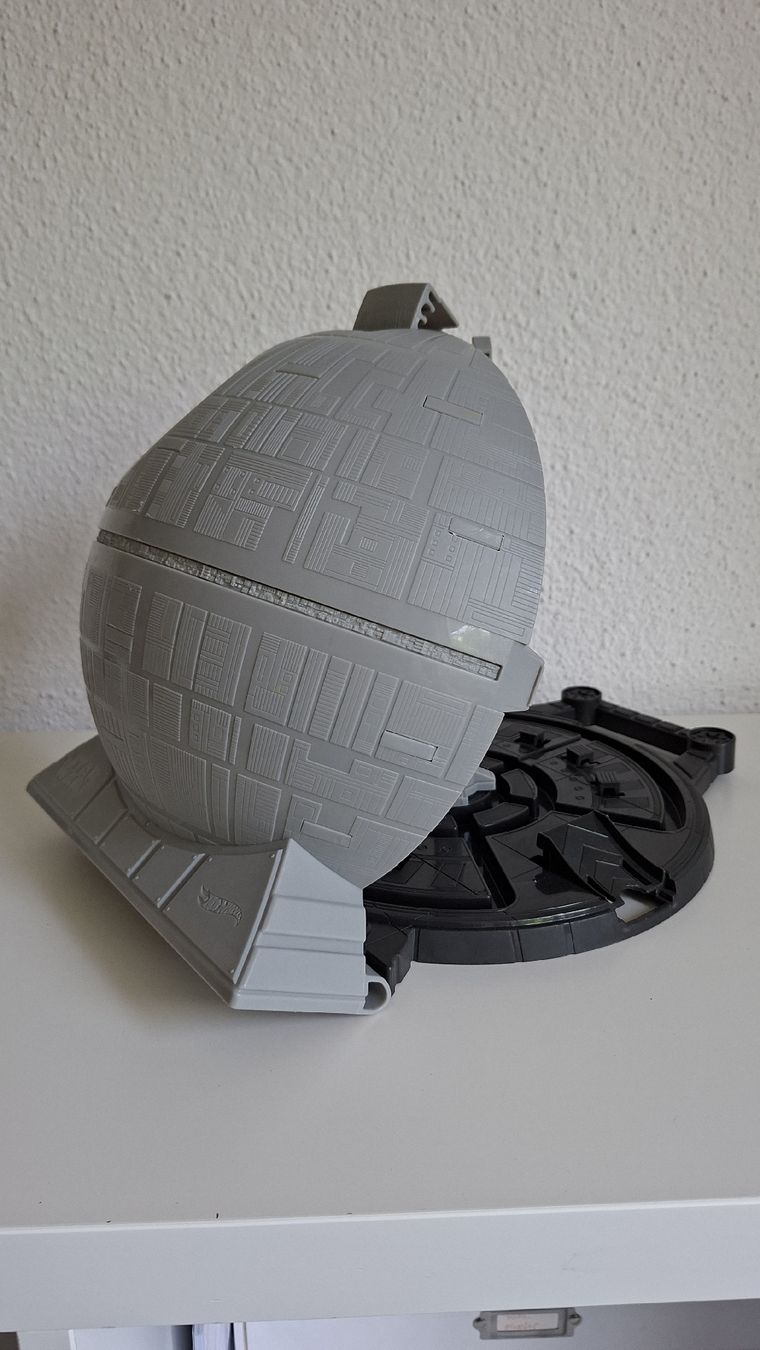 Hot Wheels Giocattoli: Hot Wheels Garage Stars Wars – Usato da Rombach venduto da kelebek12 2