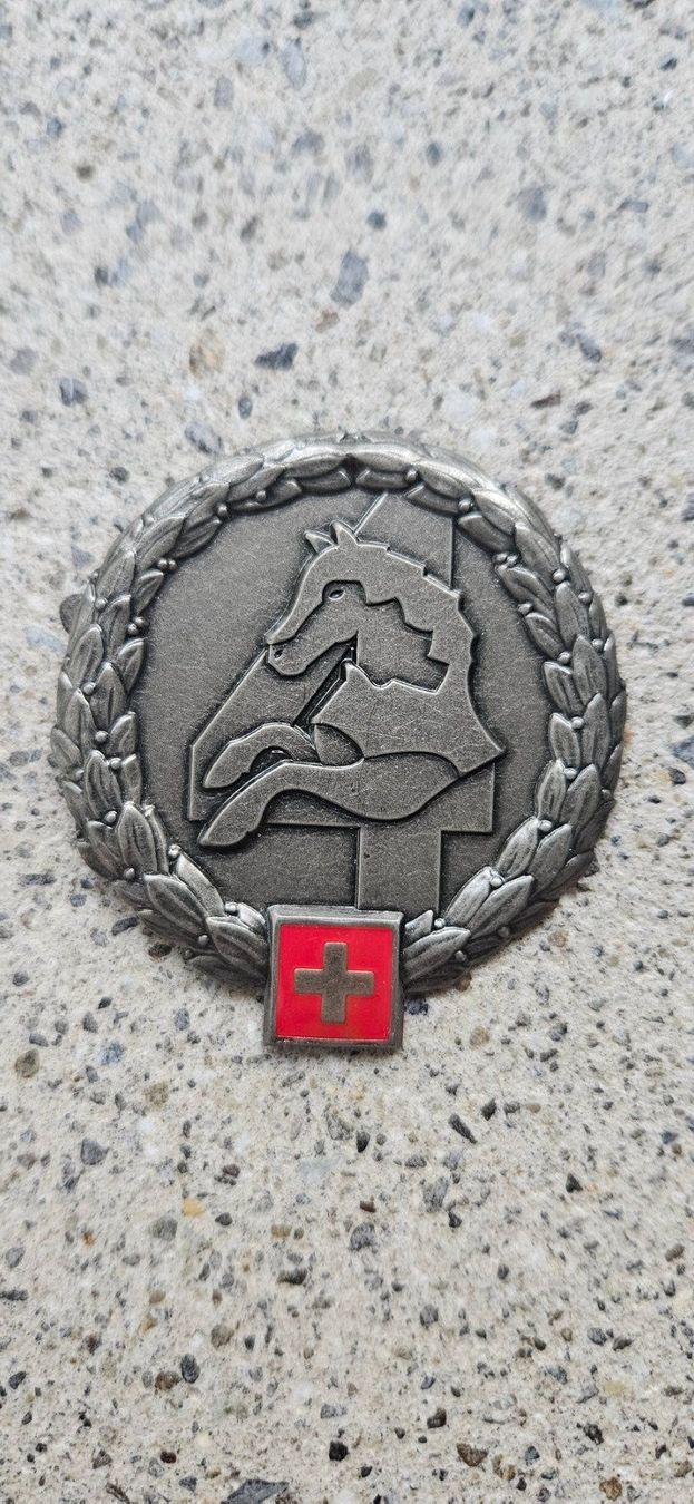 Schweizer Armee Placchette & Badge: *** Beretemblem Silber Schweizer Armee *** – Nuovo e nell'imballaggio originale da Riedholz venduto da fr_sIruP