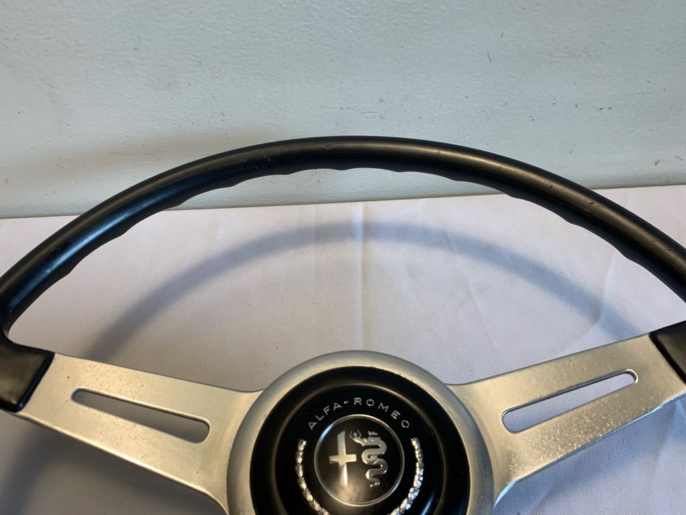 Volvo P1 Custom Carbon Fibre Steering Wheel – ÄLG Performance