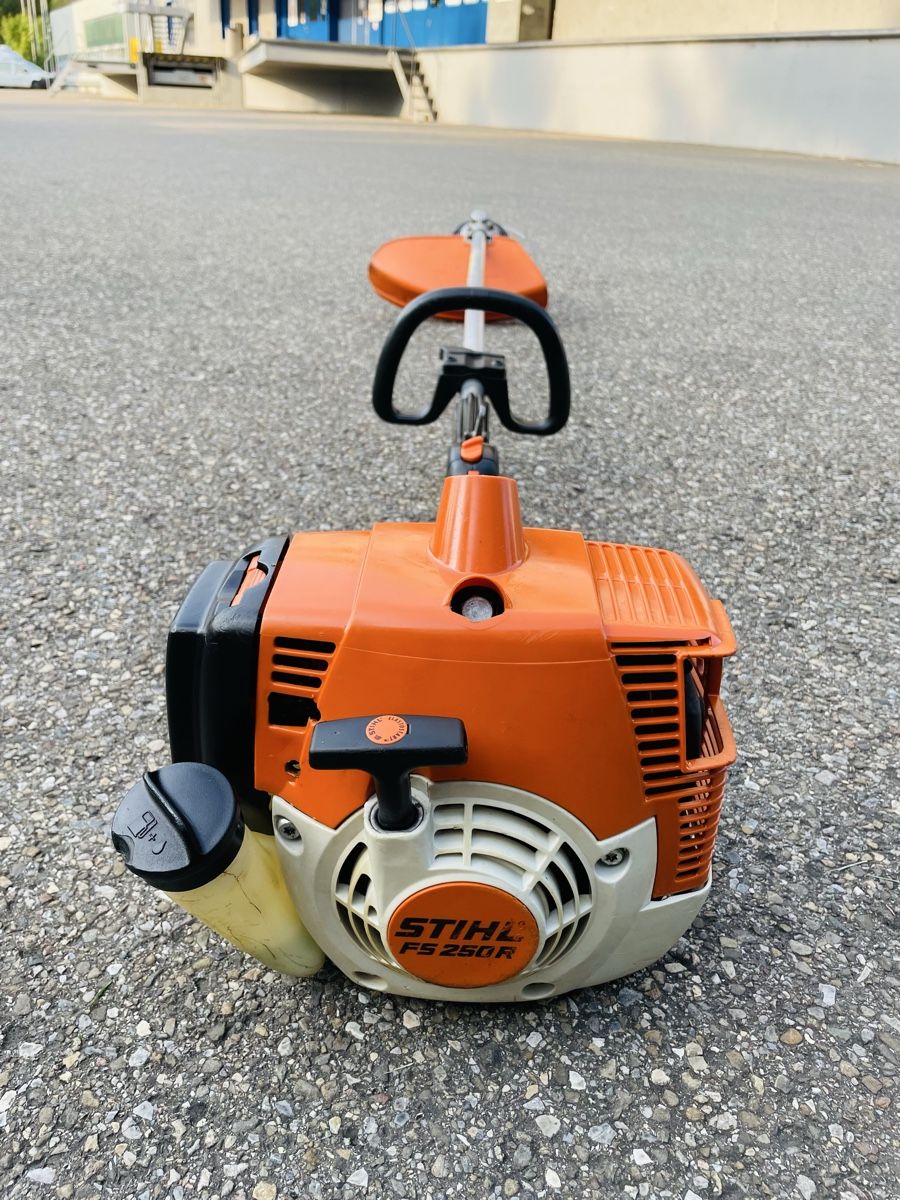 Stihl Alle Werkzeuge: Rasentrimmer Stihl FS 250 Profi – Gebraucht aus Würenlos von Shop_Shop 5