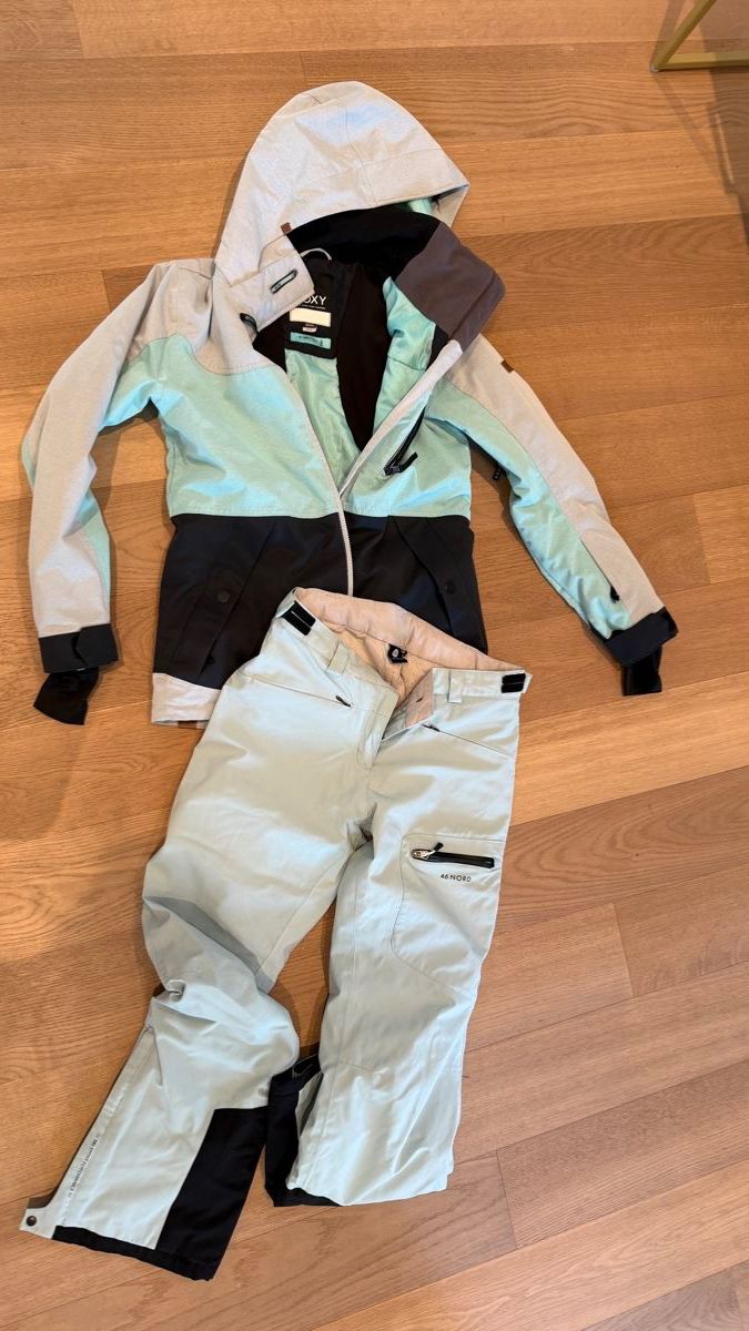 Roxy Giacche: Ski Set Roxy und Nord46 Gr. S – Usato da Steinhausen venduto da inmumi