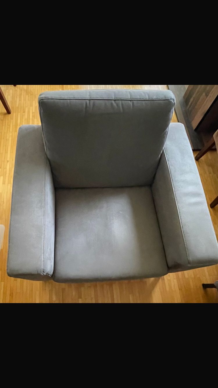 Sessel: Sessel ( passende Couch / Sofa in einer anderen Auktion ) – Gebraucht aus Spreitenbach von Eidgnoss 1