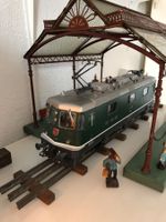 Lokomotive Re 4/4 II Nr. 11 337 Spur 1, Metall
