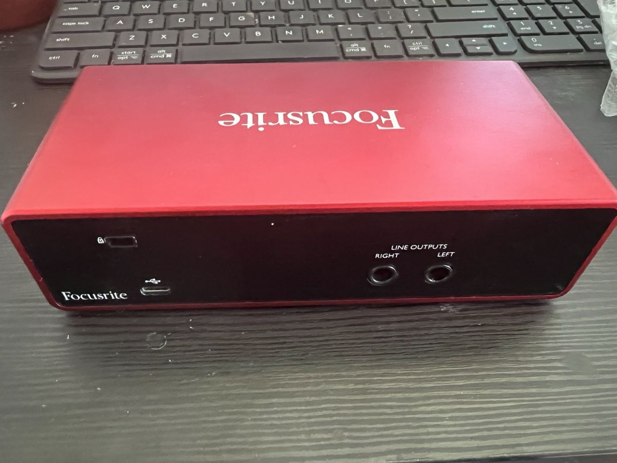 Focusrite Attrezzatura per studi di registrazione: Focusrite Scarlett 2i2 USB Audio Interface - Top Zustand! – Usato da Zürich venduto da lyn_xl5x 3