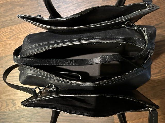 Dsquared2 Borse da donna: Dsquared2 Neuwertige Lederhandtasche schwarz – Usato da Kriens venduto da spafra76 3