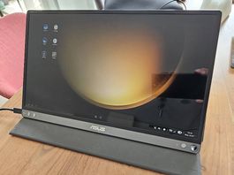 ASUS ZenScreen 15.6 Portable Monitort mit Akku