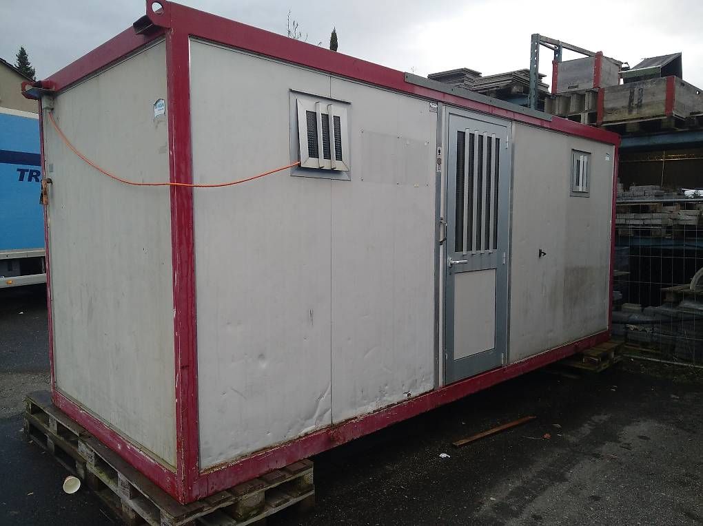 Contenitori edile: Container wc 4 gabinetti 500x200 cm – Usato da Cevio venduto da lulina