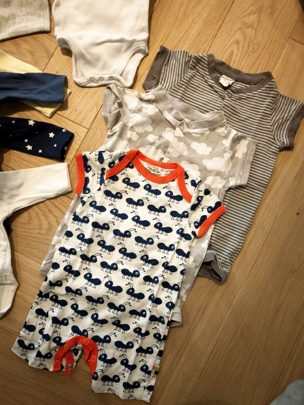 Lotti & Set di vestiti: Grösse Kleider Paket 0-3 Monaten  – Usato da Oberrieden venduto da Beti85 1