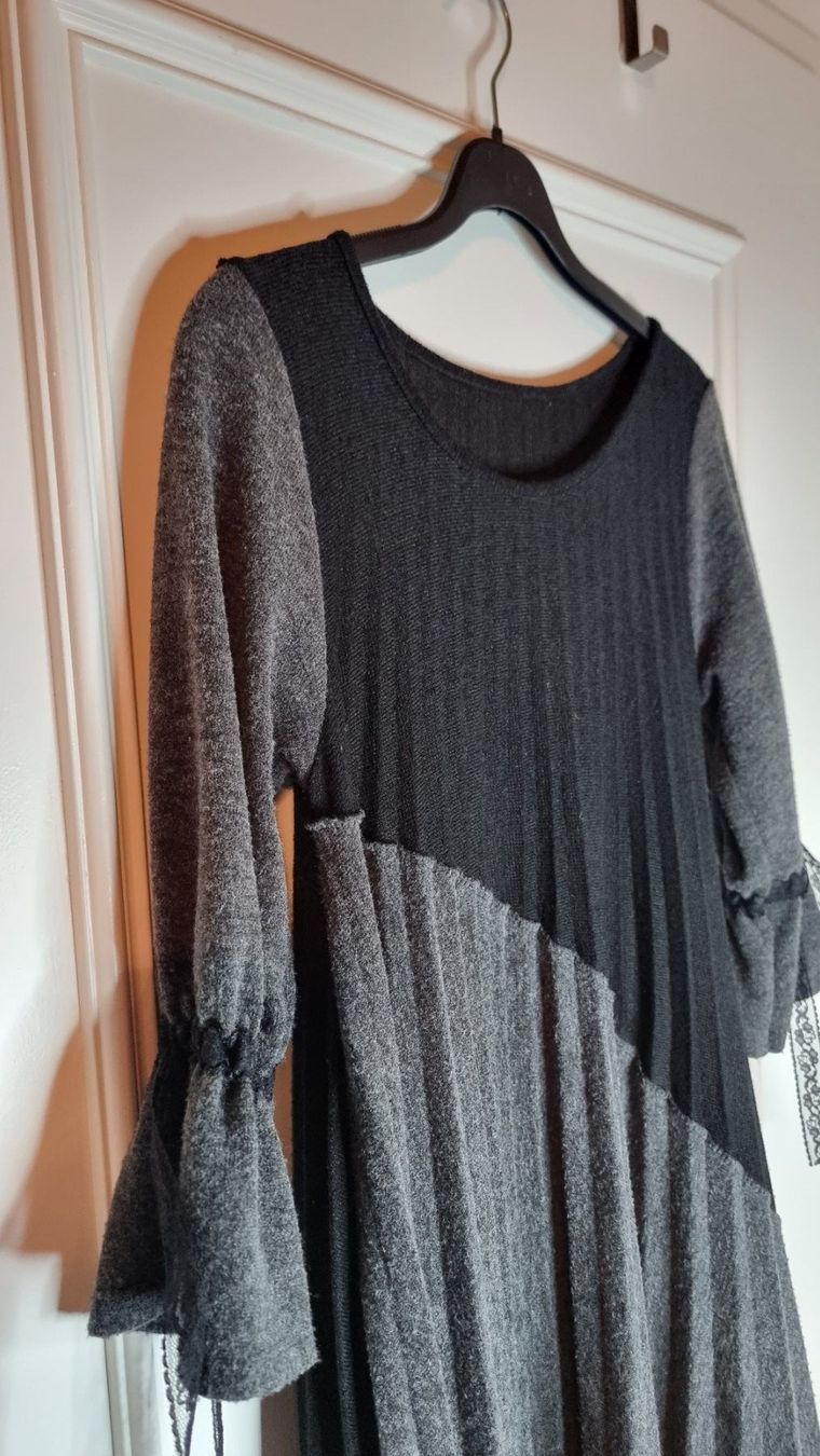 Vestiti: Kleid Größe 40/42 – Usato da Wald ZH venduto da Martin79 4