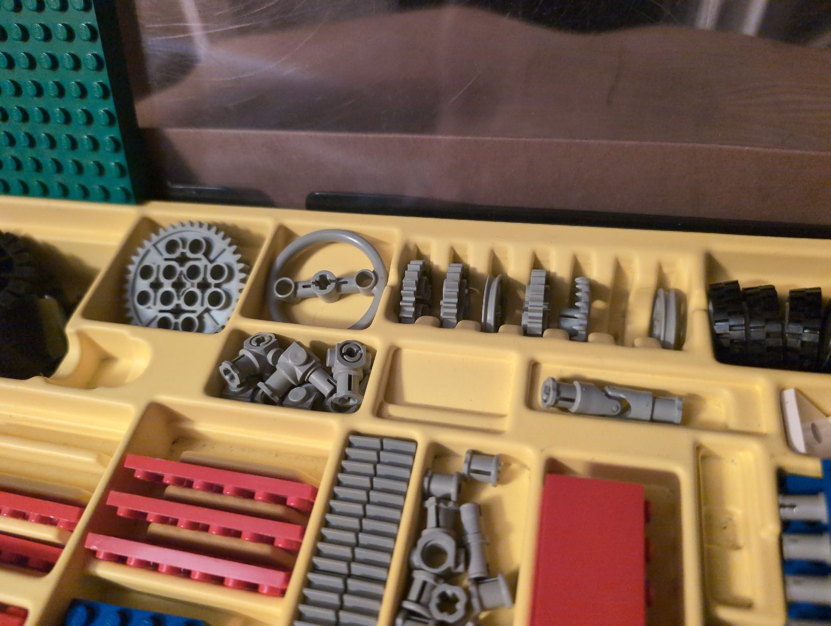 Lego Giocattoli: LEGO Technic Set 1030 Bausteine mit Box gebraucht 1983 – Usato da Kyburg venduto da BenWe 2