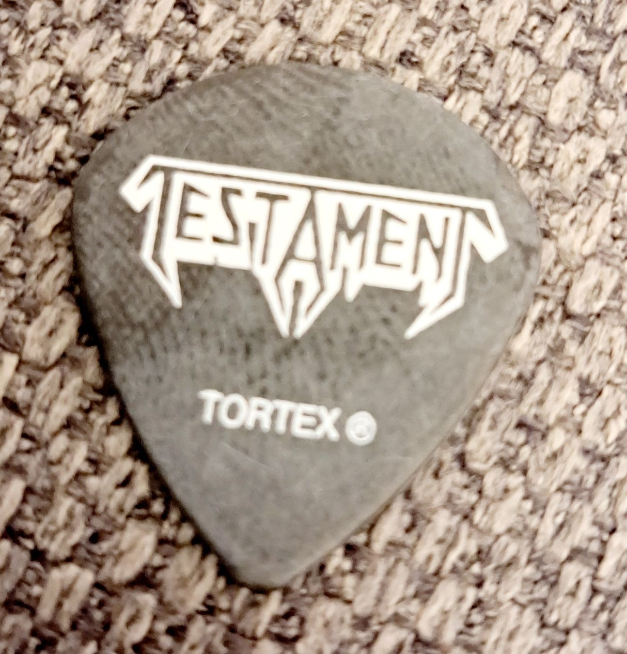 Autogramme: TESTAMENT Plektrum Guitar Pick Mediator – Gebraucht aus Sierre von ronhextall