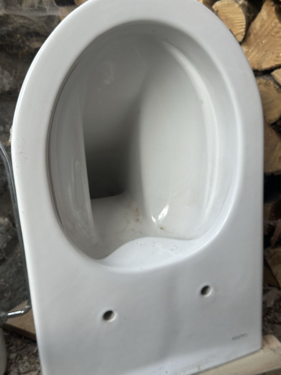 Laufen WC: Randloses Hänge-WC – Gebraucht aus Brienz von SarMi7