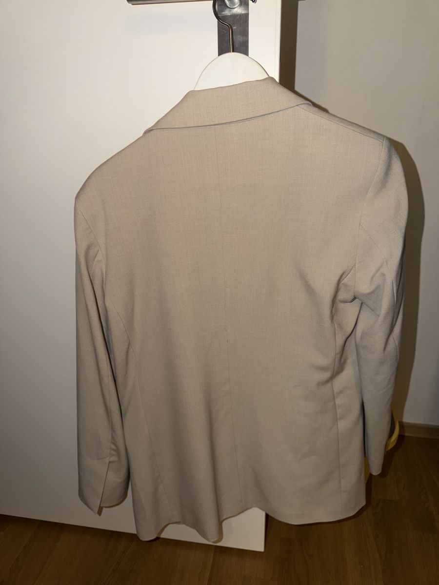 Bershka Ensembles & Tailleurs: Blazer Beige – Neuf (Voir description) à Rünenberg par Tamara.414 2