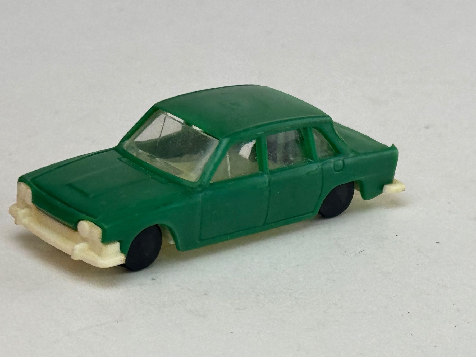 Modellini d'auto: GB5- Triumph 2000 grün Made in England – Usato da Elm venduto da Wikmtz