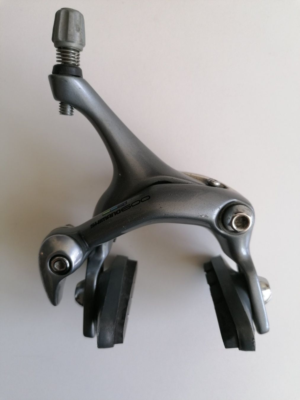 Shimano Pezzi di ricambio: Hinterrad Shimano 600 Bremse mit Bremsklötzchen – Usato da Bottmingen venduto da dah_cfj9