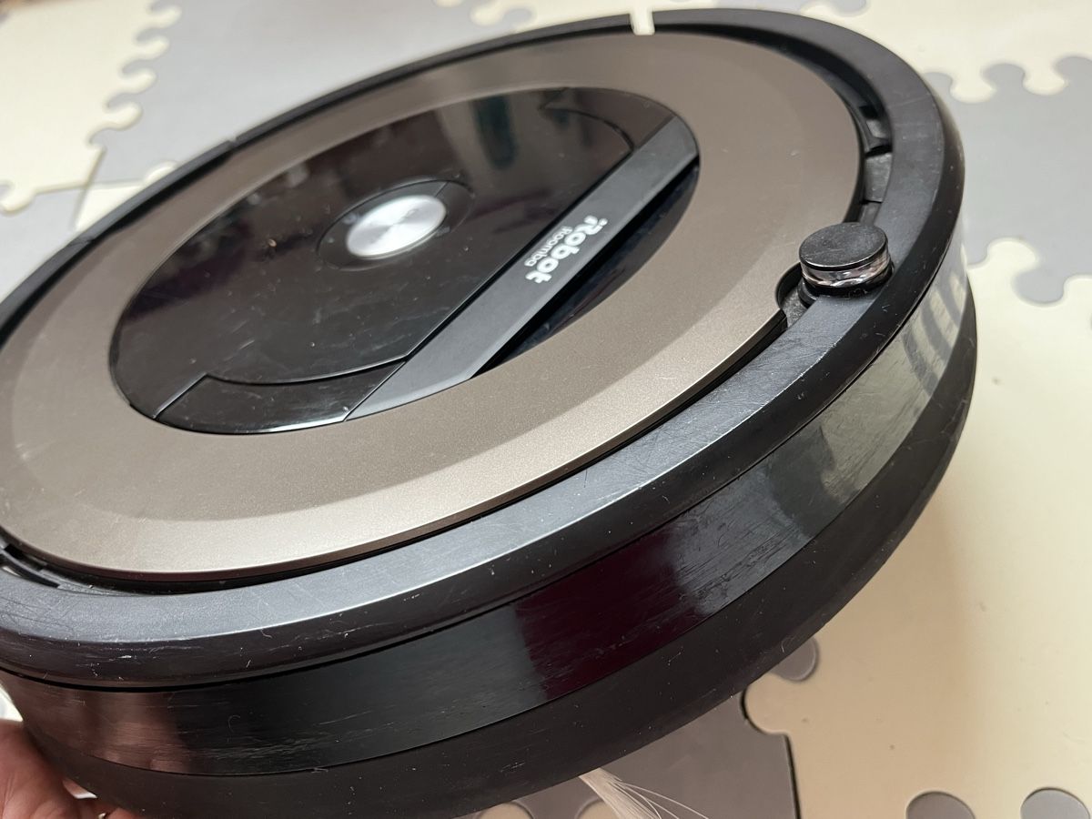 Irobot Staubsauger & Zubehör: iRobot Roomba 896 Staubsauger – Gebraucht aus Birmensdorf ZH von Bela-Oz 3