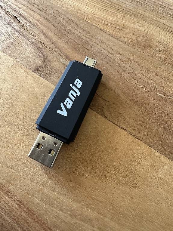 Kartenlesegeräte: Vanja USB SD/microSD Kartenleser mit Micro-USB OTG – Gebraucht aus Zug von jonasg 3