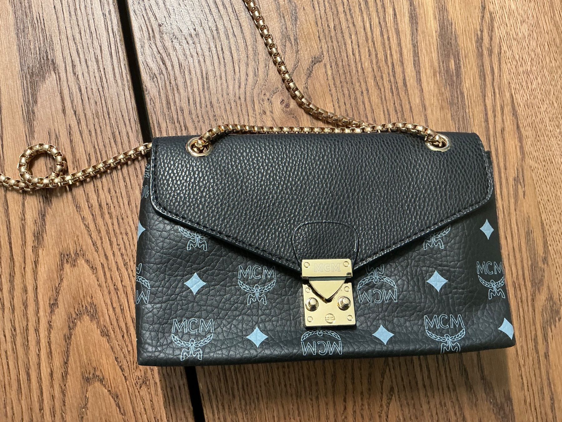 Borse da donna: Tolle Handtasche klein neuwertig – Usato da Würenlos venduto da Chicca2004 2