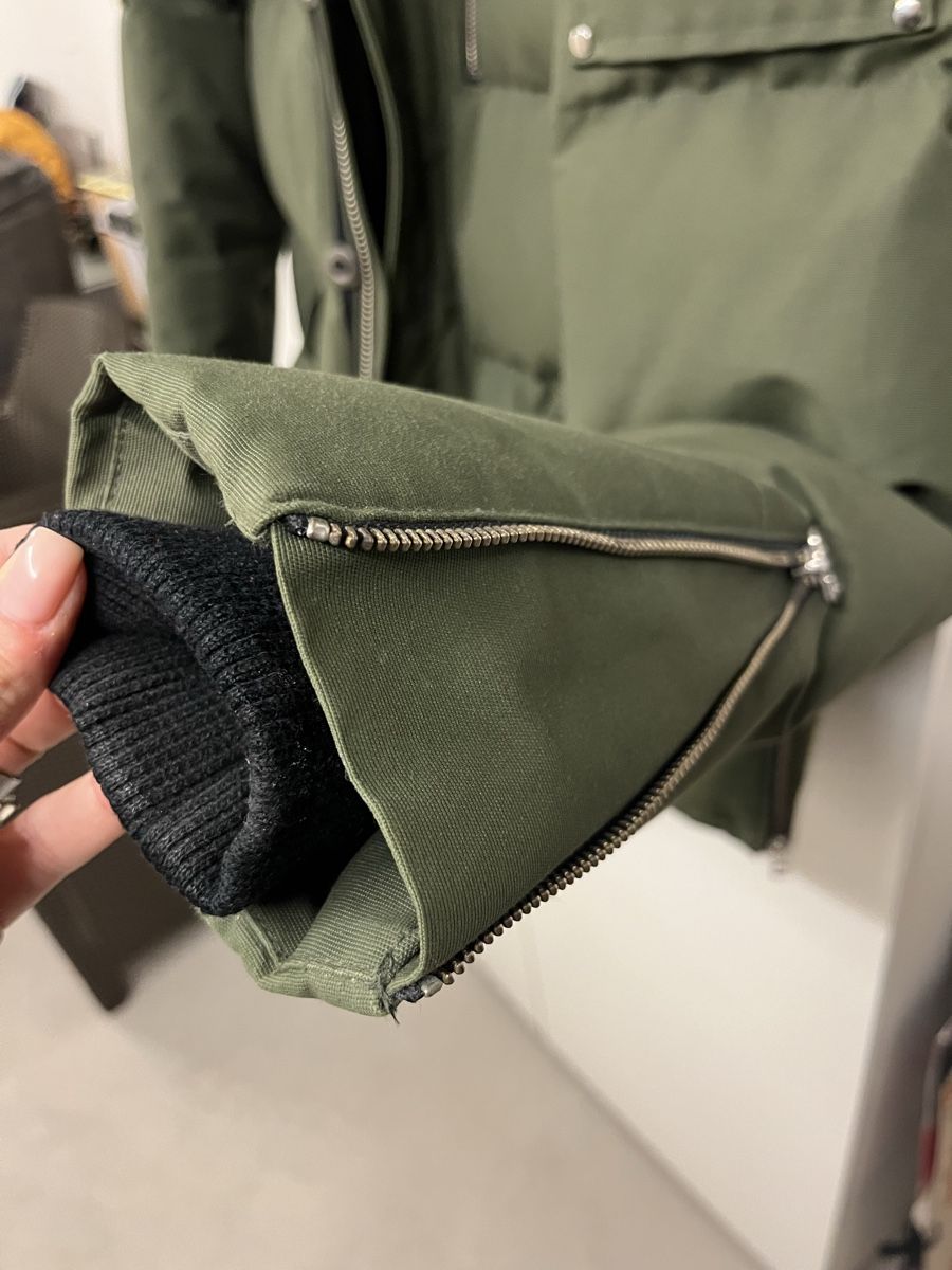 Moose Knuckles Giacche: Mooseknuckles Jacke mit Echtpelz – Nuovo (secondo la descrizione) da Zollikon venduto da ang_9jc5 5