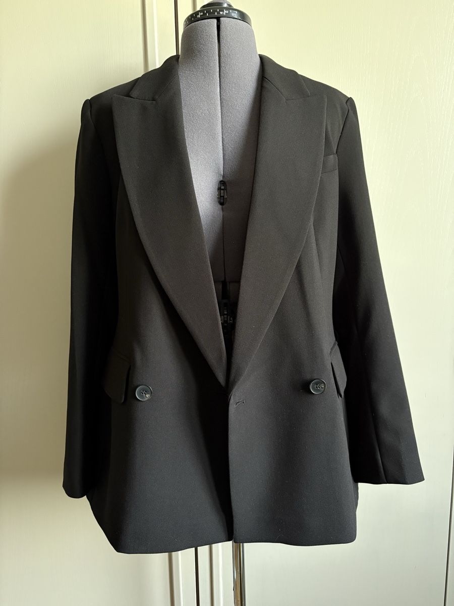 H&M Giacche: Damen Blazer schwarz H&M 38 – Nuovo (secondo la descrizione) da Oensingen venduto da Chicotus 1
