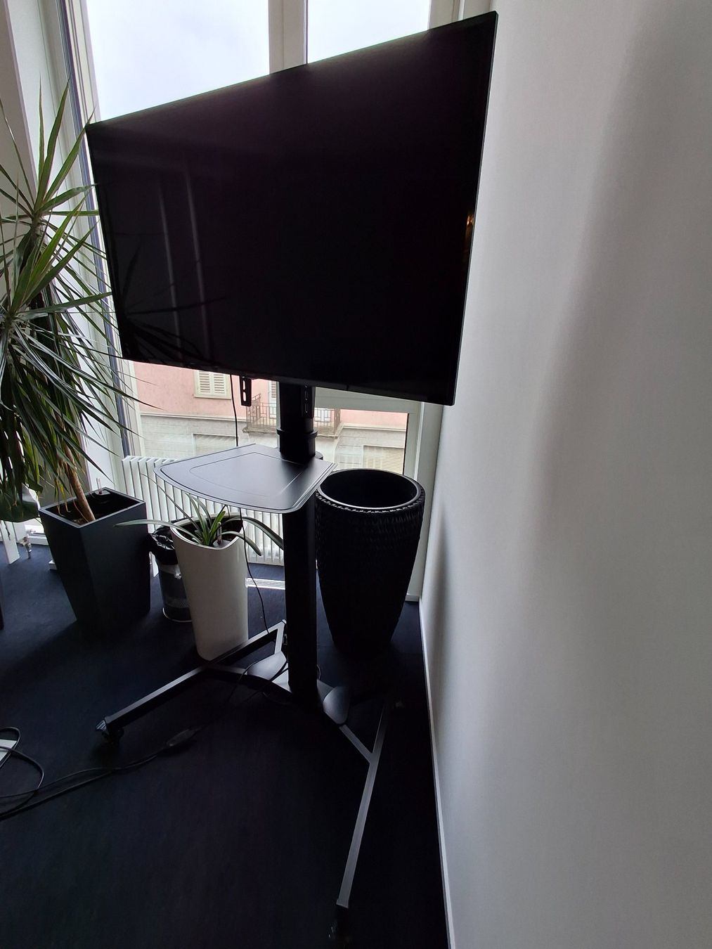 Supporti a parete: TV Halterung – Usato da Pfäffikon SZ venduto da adm_mkv7 1