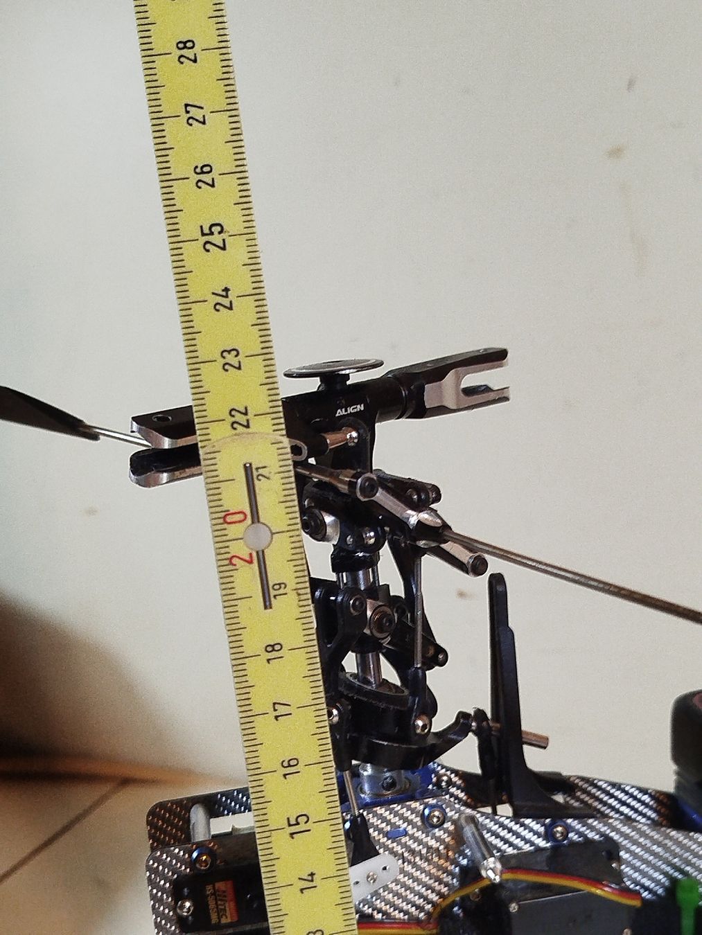 Align Modellismo RC: RC Dominator Helikopter (em24) – Difettoso da Künten venduto da Schnaepplihuus 7