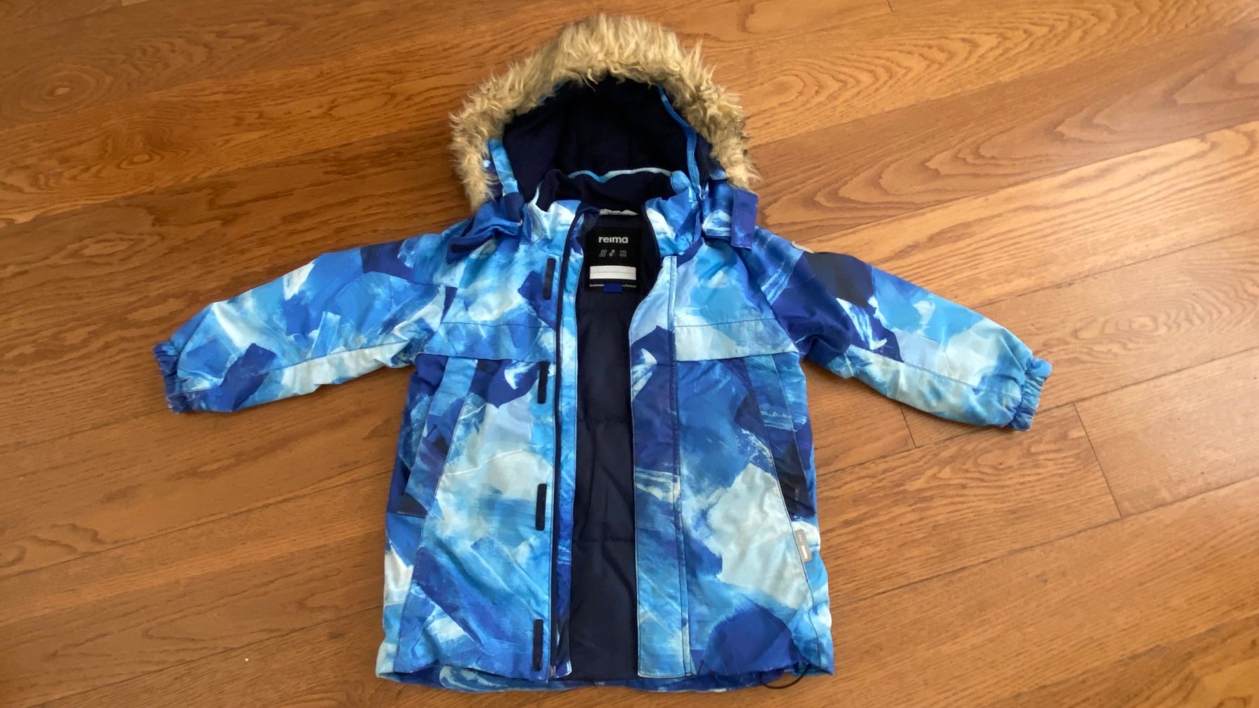 Reima Vestes & Manteaux: Reima Winterjacke Gr. 104 – D'occasion à Zürich par Tobi50