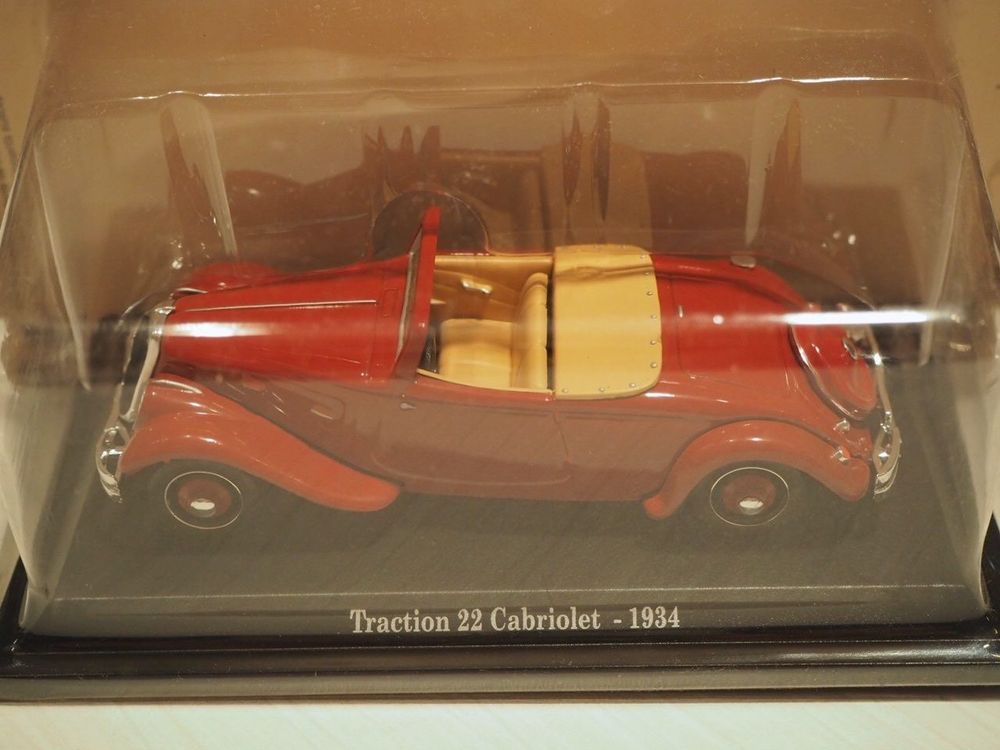 Modèle Réduit Citroën Traction 22 Cabriolet 1934 - Échelle 1:43 Par Universal Hobbies