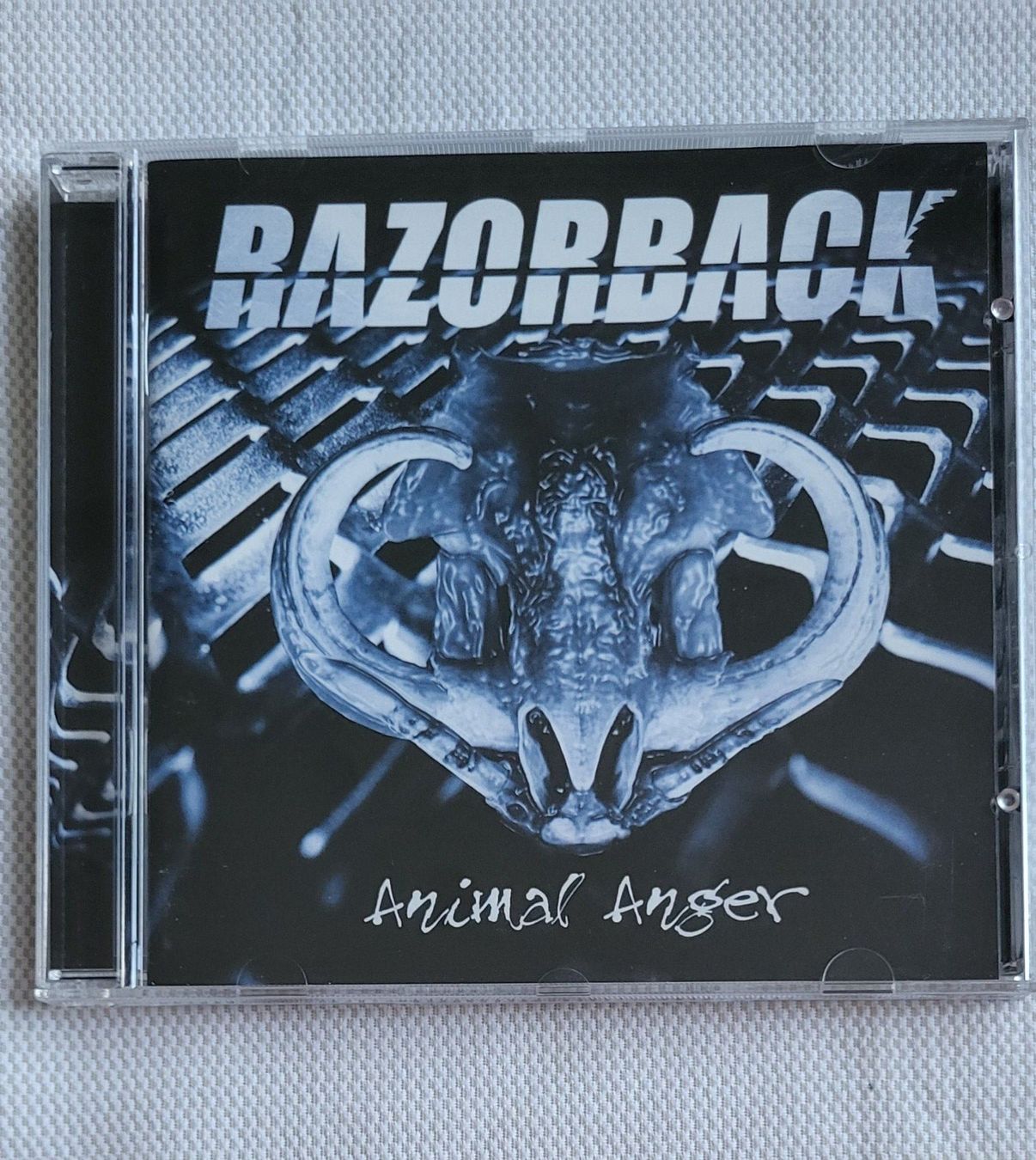 CD: Razorback - Animal anger – Usato da Villars-sur-glane venduto da Epsilonhike