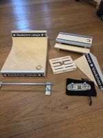 Fingerboard Ramps and Skateboard Set guter Zustand