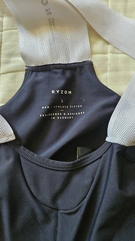 Pantaloni: Ryzon Vela Bib Shorts Gr. L Schwarz – Usato da Zürich venduto da tobigs 1