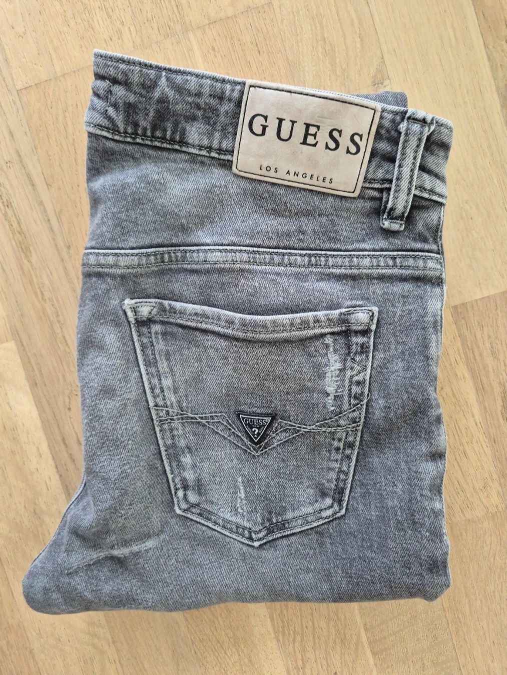 Guess Jeans: Guess Jeans Gr. S – Nuovo (secondo la descrizione) da Schaffhausen venduto da Madison74