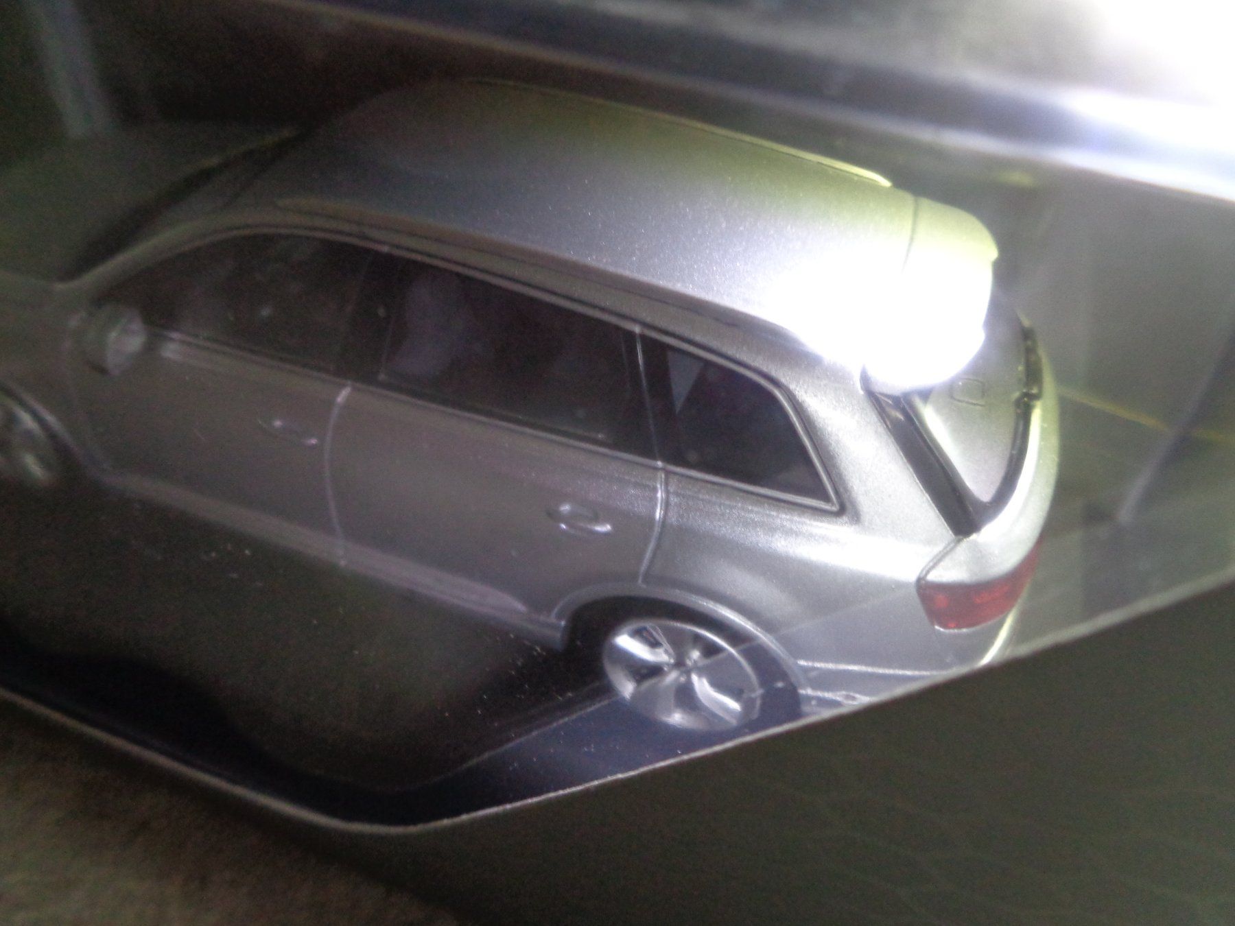 Audi Modellini d'auto: Spark 1:43 Audi Q7 – Nuovo e nell'imballaggio originale da Reconvilier venduto da rallycar 2