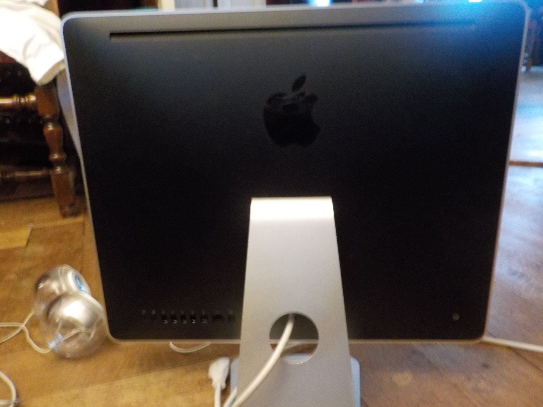 Apple PC: iMac – Usato da Basel venduto da Trullo1 2