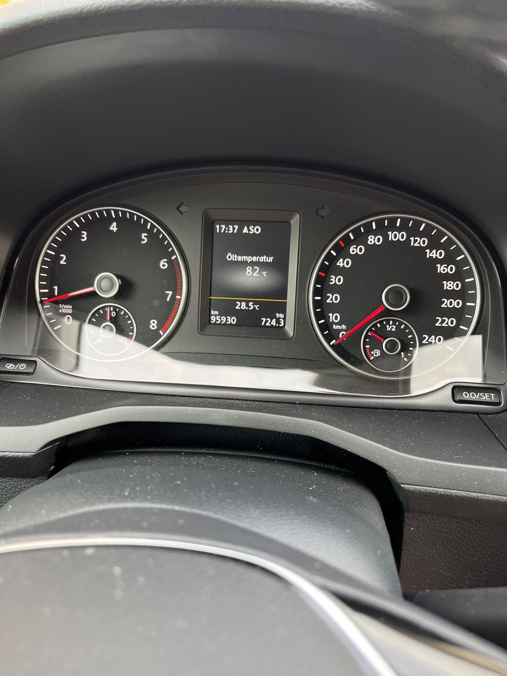 VW Autos: VW Caddy Highline 1.4 TSI – D'occasion à Nänikon par Delonghi 4