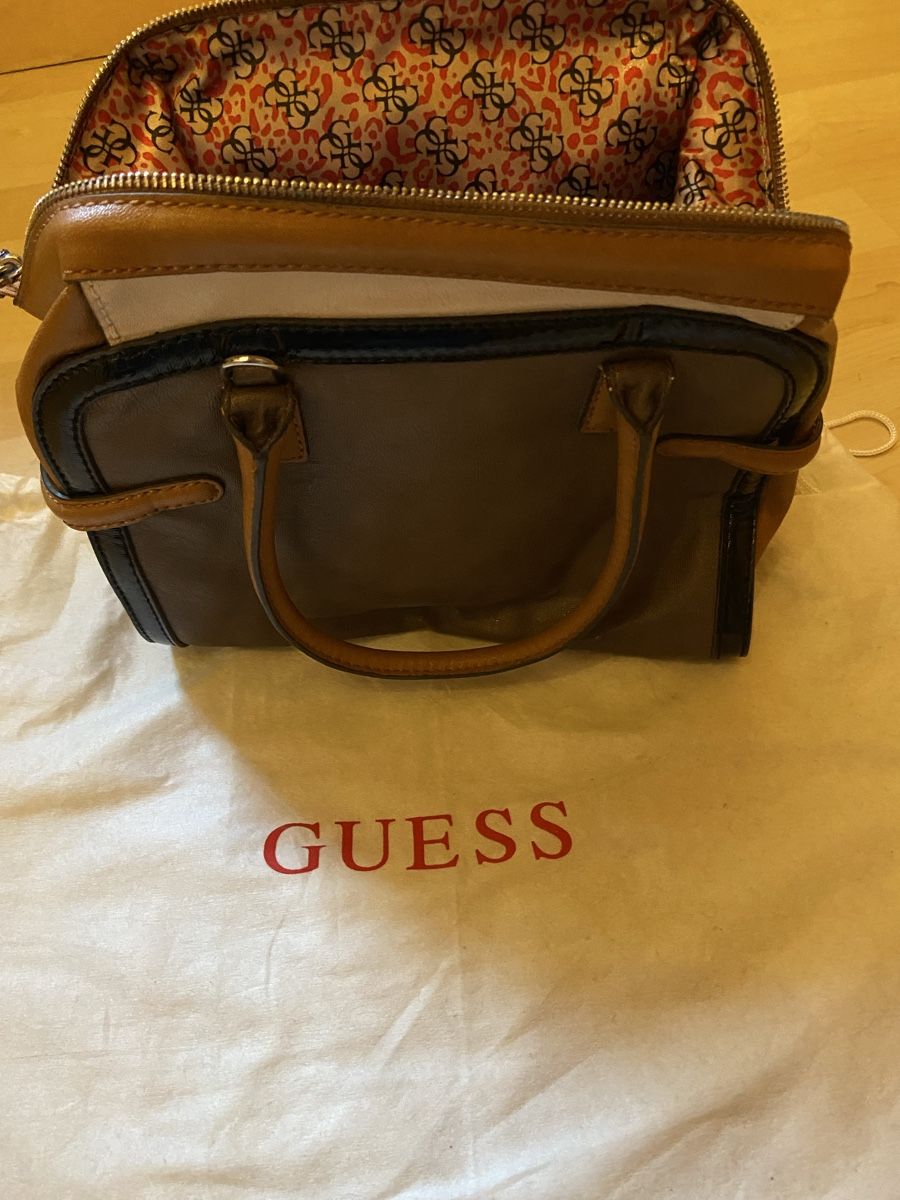 Guess Borse da donna: Guess – Usato da Birmenstorf AG venduto da SlinaPaolo 1