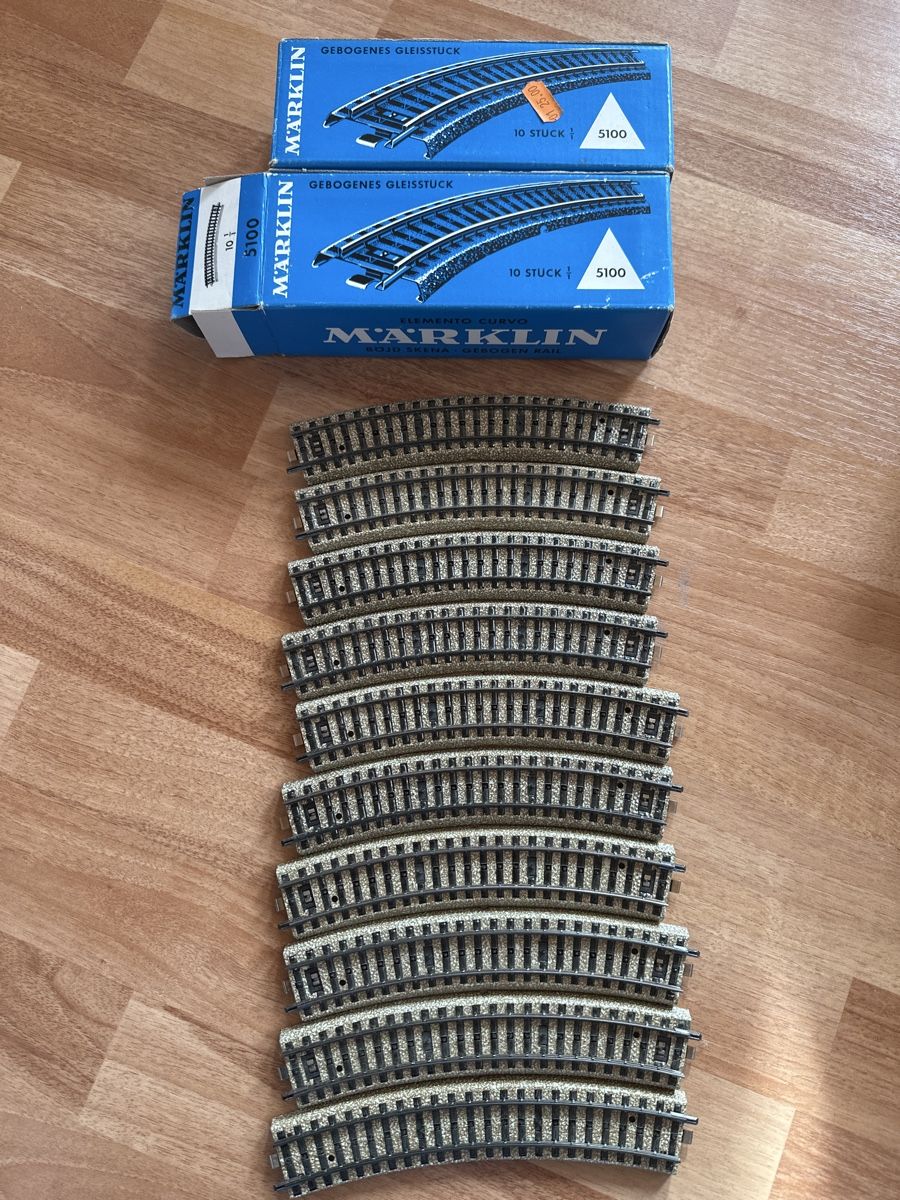 Märklin Modellini di ferrovie: 20x Märklin Gleis gebogen 5100 – Usato da St. Gallen venduto da mai_2lcj