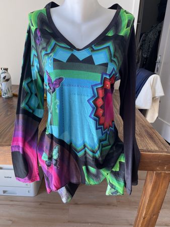 Tunique Desigual multicolore, manches.  longues neuve XXL