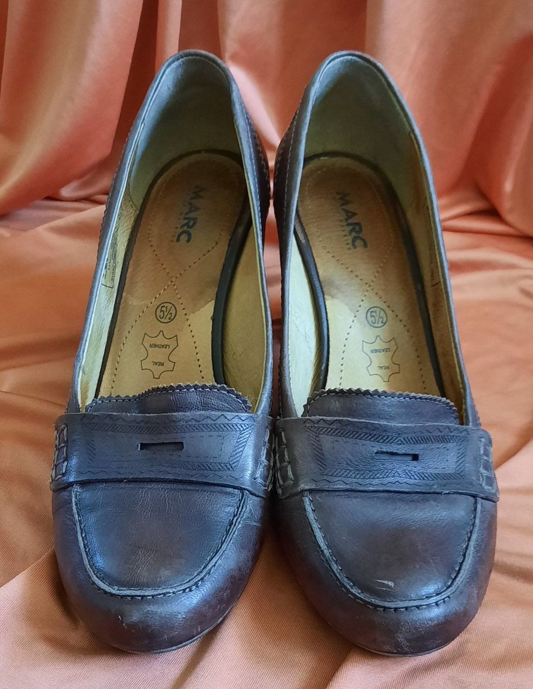 Scarpe da donna: MARC Echtleder Damen Pumps Gr.38.5 – Usato da Seuzach venduto da VT-Collections2