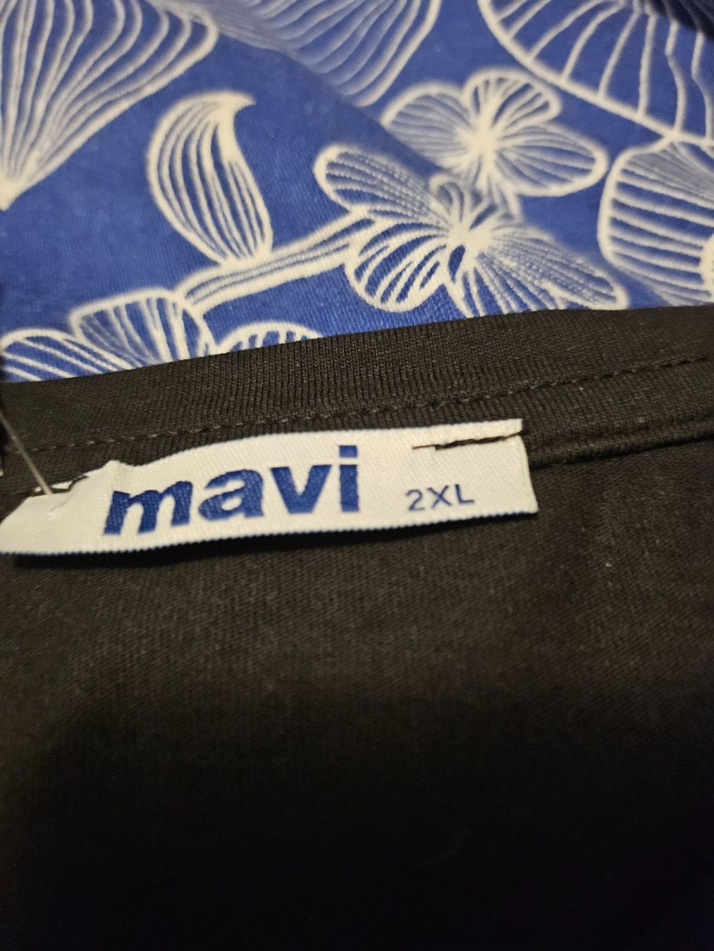 Mavi T-shirt: T-shirt xxl Mavi – Nuovo e nell'imballaggio originale da Dietikon venduto da Eleda 2