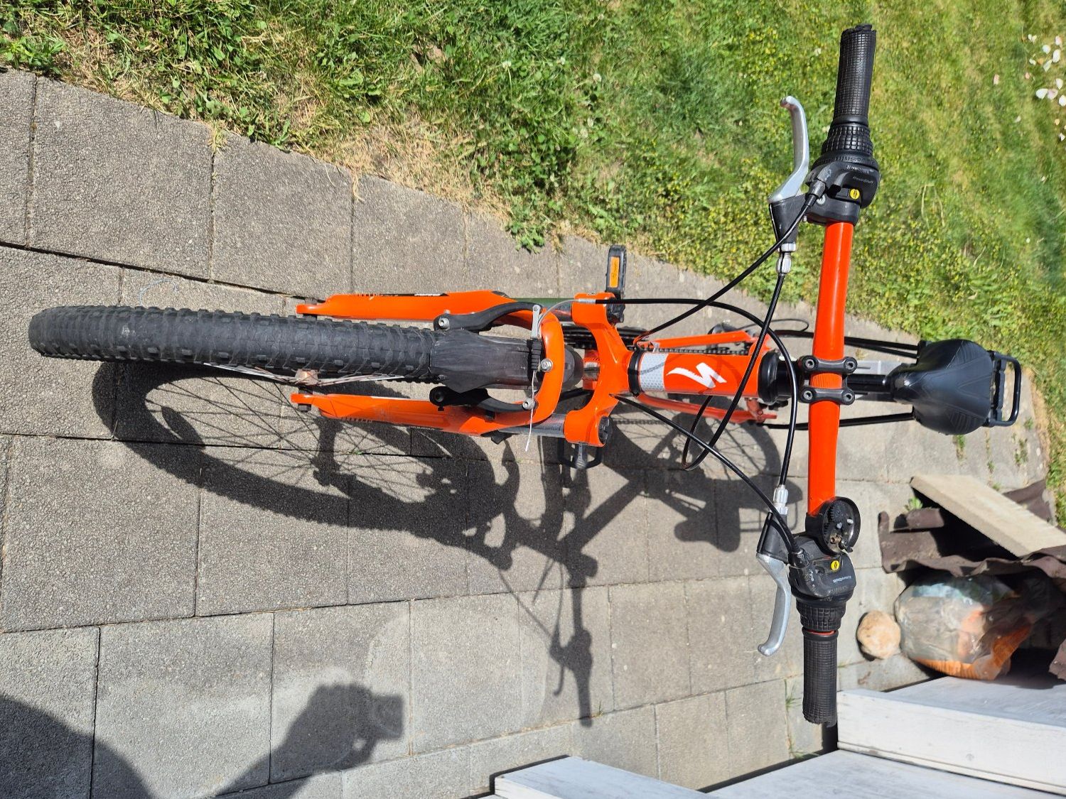 Specialized Biciclette: Specialized Hotrock 24" Kindervelo – Usato da Madiswil venduto da spares 2